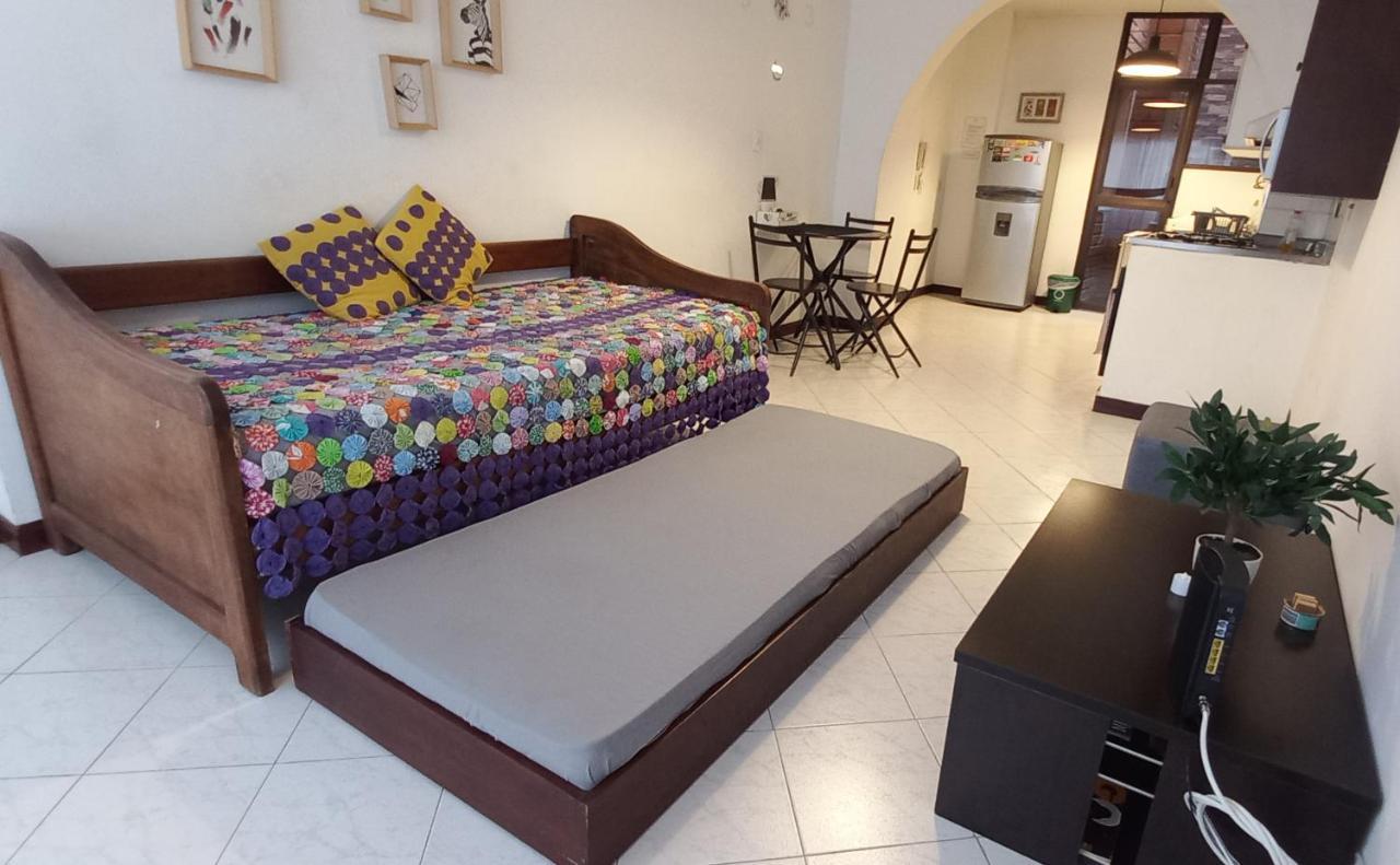 Apto Idoneo Para Descansar Muy Central En El Poblado Apartment Medellin